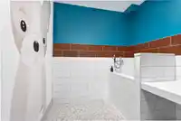 804 1342 JOHNSTON ROAD - thumbnail 19