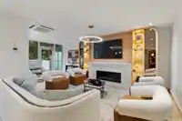 804 1342 JOHNSTON ROAD - thumbnail 5