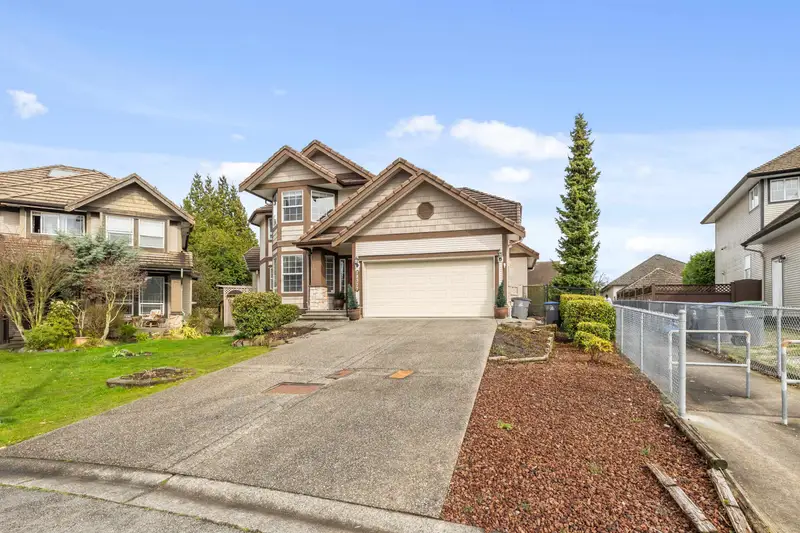 18377 66TH AVENUE - photo 3 of 25