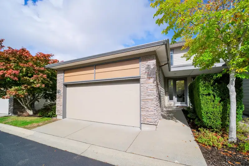 40 2603 162 STREET - photo 1 of 37