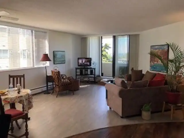 401 1442 FOSTER STREET - photo 4 of 11