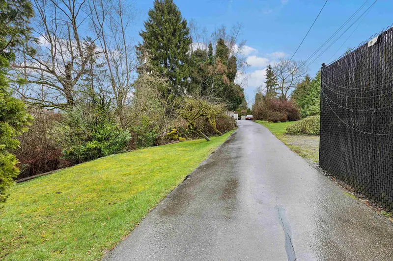 7444 184 STREET - photo 2 of 25