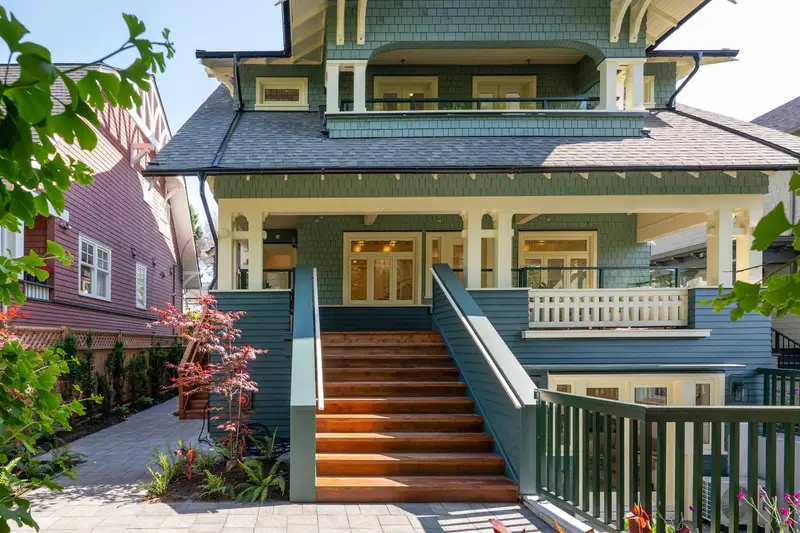 2014 W 15TH AVENUE - photo 2 of 25