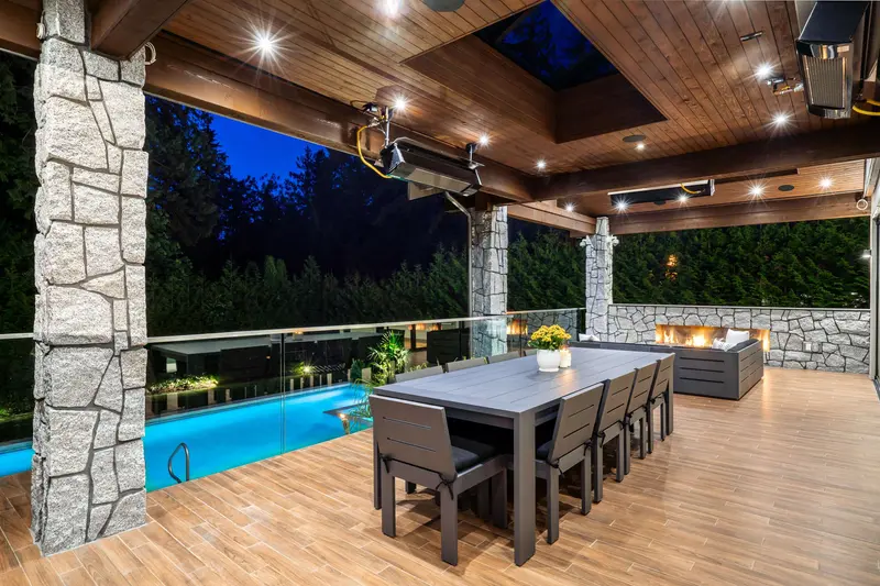 14073 34A AVENUE - photo 3 of 25