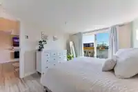 202 14955 VICTORIA AVENUE - thumbnail 13