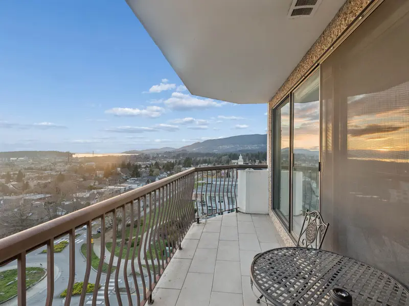 903 701 W VICTORIA PARK - photo 2 of 25