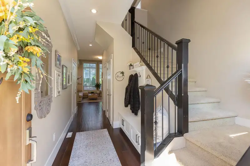 32 2453 163 STREET - photo 2 of 33