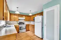 16430 10A AVENUE - thumbnail 11