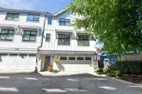 8 3339 148 STREET - thumbnail 2