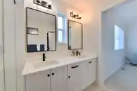 8 3339 148 STREET - thumbnail 15