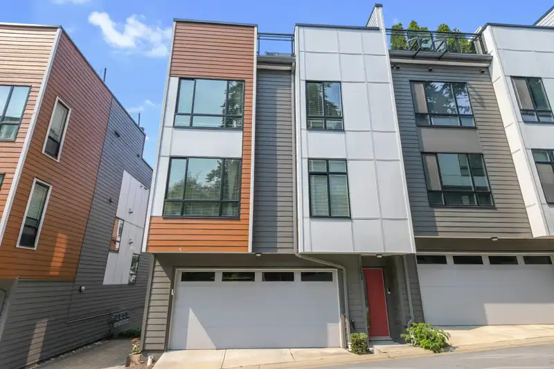 151 16433 19 AVENUE - photo 1 of 25