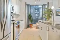 102 1580 MARTIN STREET - thumbnail 10