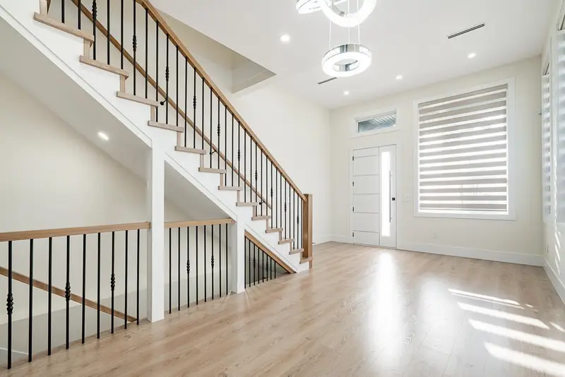 10648 124 STREET - photo 4 of 25