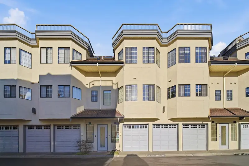 21 8591 BLUNDELL ROAD - photo 1 of 25