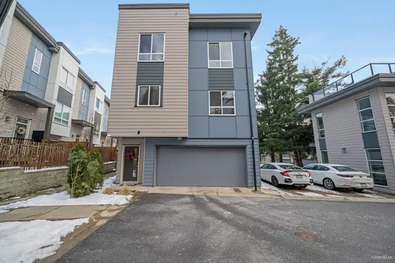 45 1670 160 STREET - photo 2 of 37
