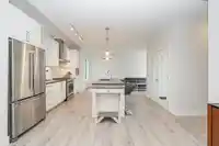 24 2999 151 STREET - thumbnail 5
