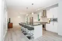 24 2999 151 STREET - thumbnail 7