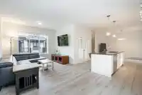 24 2999 151 STREET - thumbnail 9