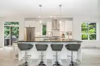 24 2999 151 STREET - thumbnail 10