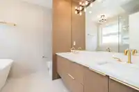 16586 22 AVENUE - thumbnail 16