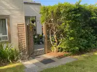 104 15991 THRIFT AVENUE - thumbnail 2