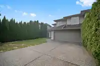 15582 RUSSELL AVENUE - thumbnail 2