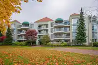 106 1705 MARTIN DRIVE - thumbnail 1