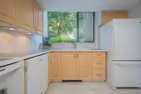106 1705 MARTIN DRIVE - thumbnail 12