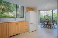 106 1705 MARTIN DRIVE - thumbnail 13