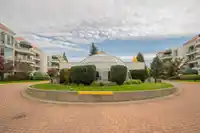 106 1705 MARTIN DRIVE - thumbnail 34