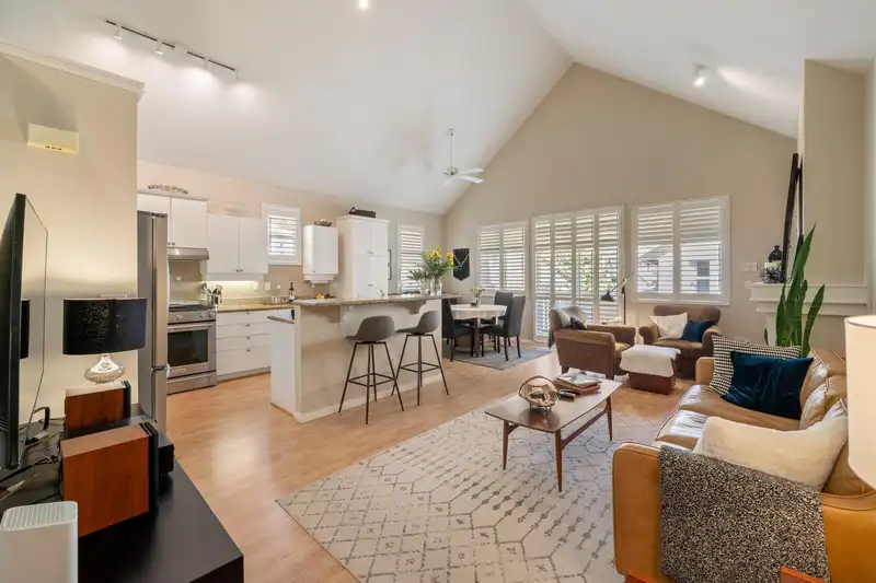 25 2588 152 STREET - photo 1 of 40