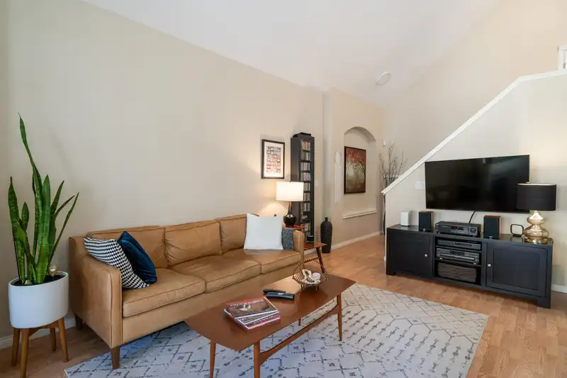 25 2588 152 STREET - photo 4 of 40