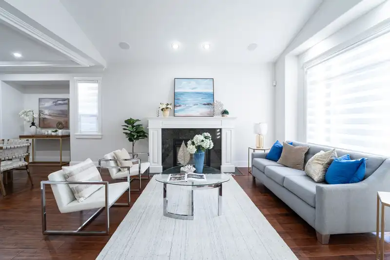 15561 36B AVENUE - photo 4 of 40