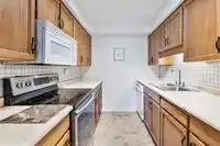 204 1458 BLACKWOOD STREET - thumbnail 5