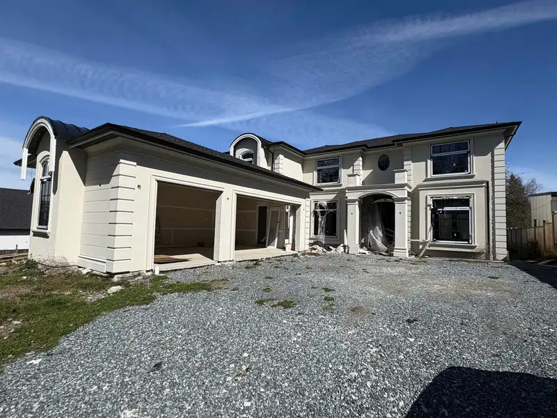 2828 164 STREET - photo 2 of 3
