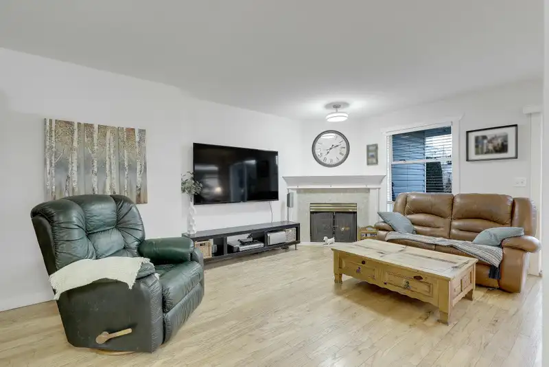 56 10038 155 STREET - photo 4 of 25