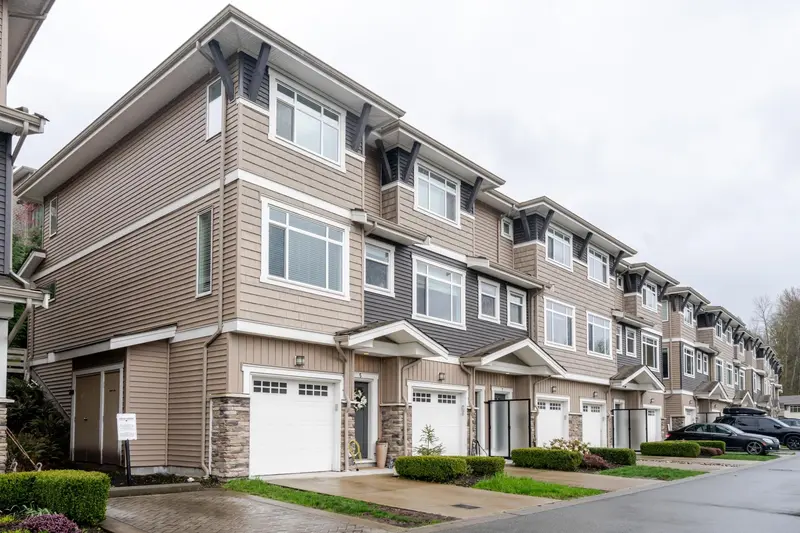 5 34230 ELMWOOD DRIVE - photo 1 of 25