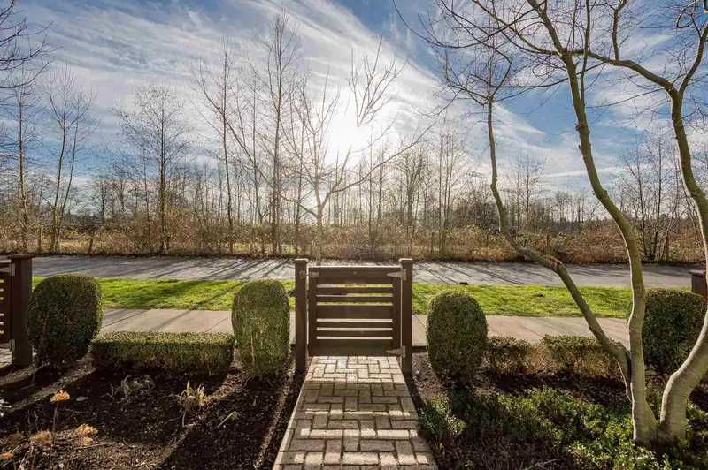 159 2228 162 STREET - photo 1 of 40
