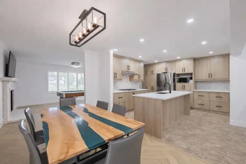 1967 156 STREET - photo 2 of 32
