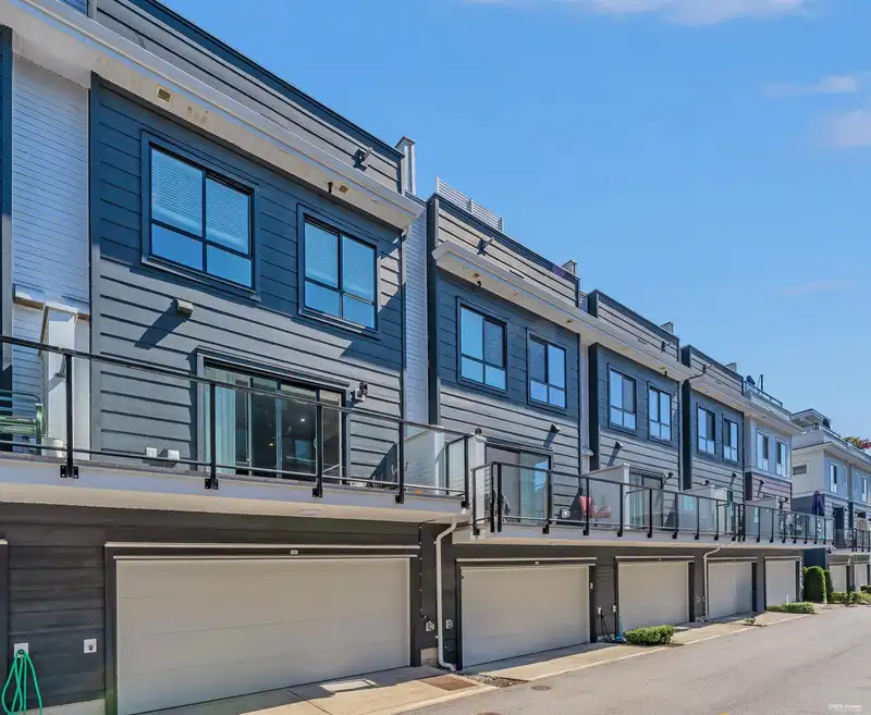 180 2277 OAK MEADOWS DRIVE - photo 4 of 40