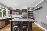 273 172A STREET - thumbnail 11