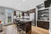 273 172A STREET - thumbnail 12