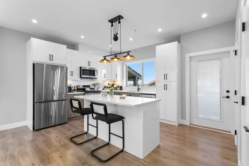 1 23710 133 AVENUE - photo 4 of 25