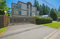 3 1552 EVERALL STREET - thumbnail 1