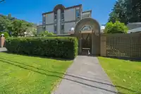 3 1552 EVERALL STREET - thumbnail 2