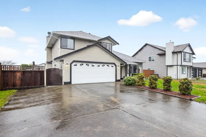 12125 189A STREET - photo 2 of 25