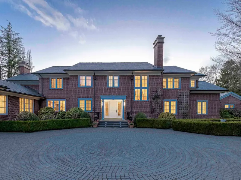 6625 BALACLAVA STREET - photo 4 of 25