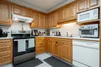 303 15338 18 AVENUE - thumbnail 11