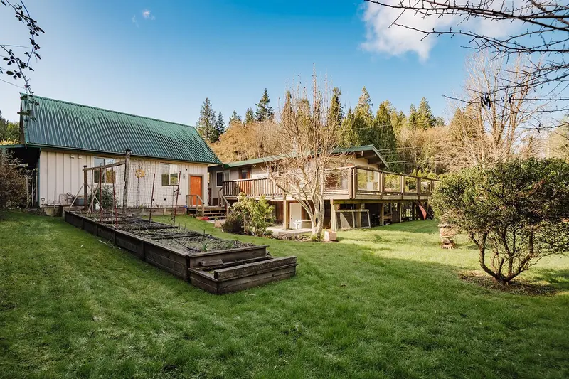 12732 WARNOCK ROAD - photo 1 of 25