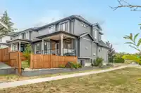 1905 167 STREET - thumbnail 8